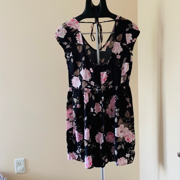 Cute mini dress fluffy and girly summer dress - Picture 2 of 4